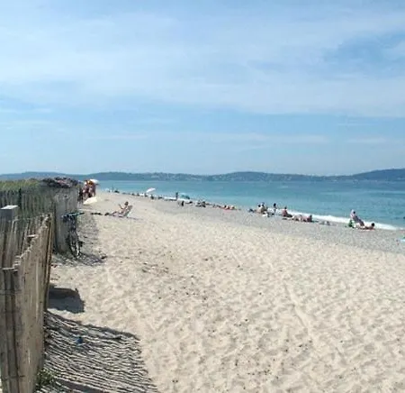 Des Salins A Villa